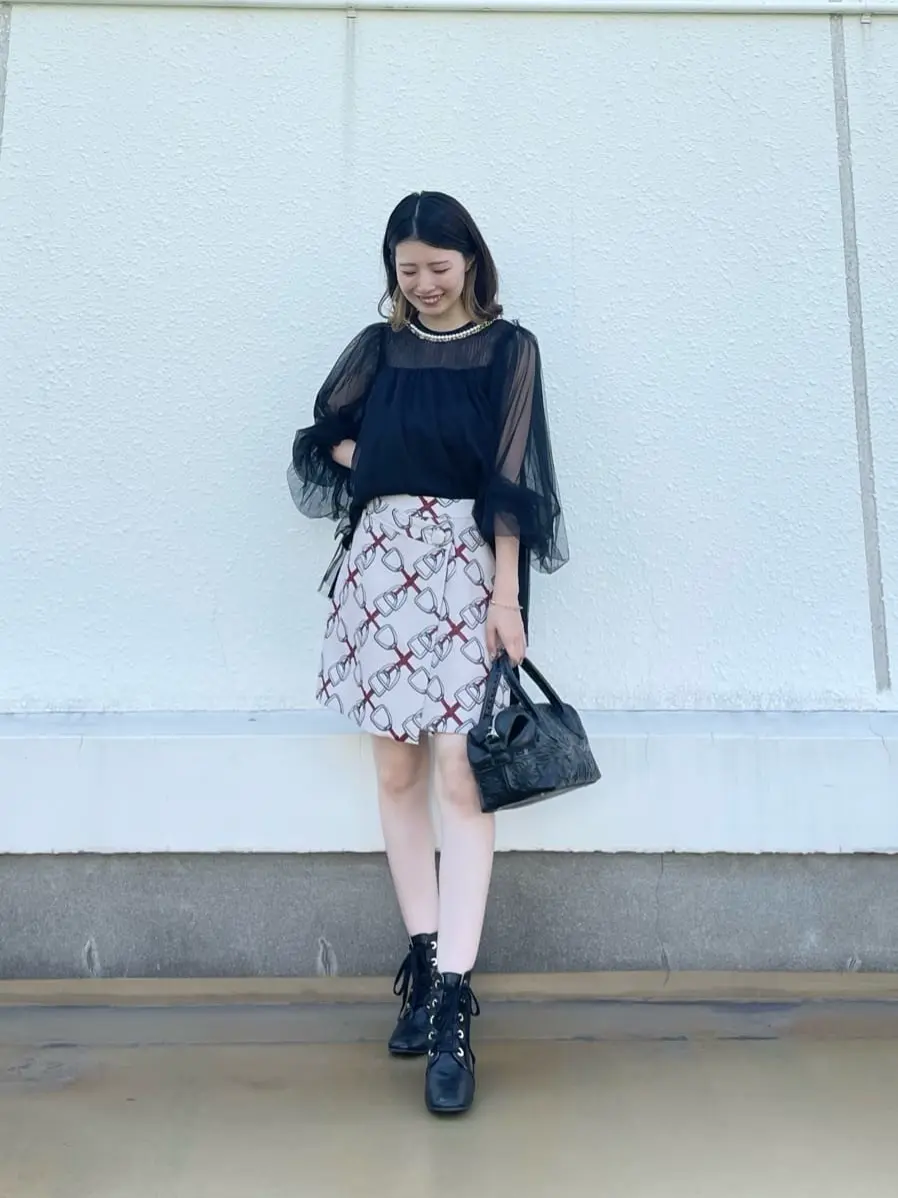 GRACE CONTINENTAL minami コーディネート画像