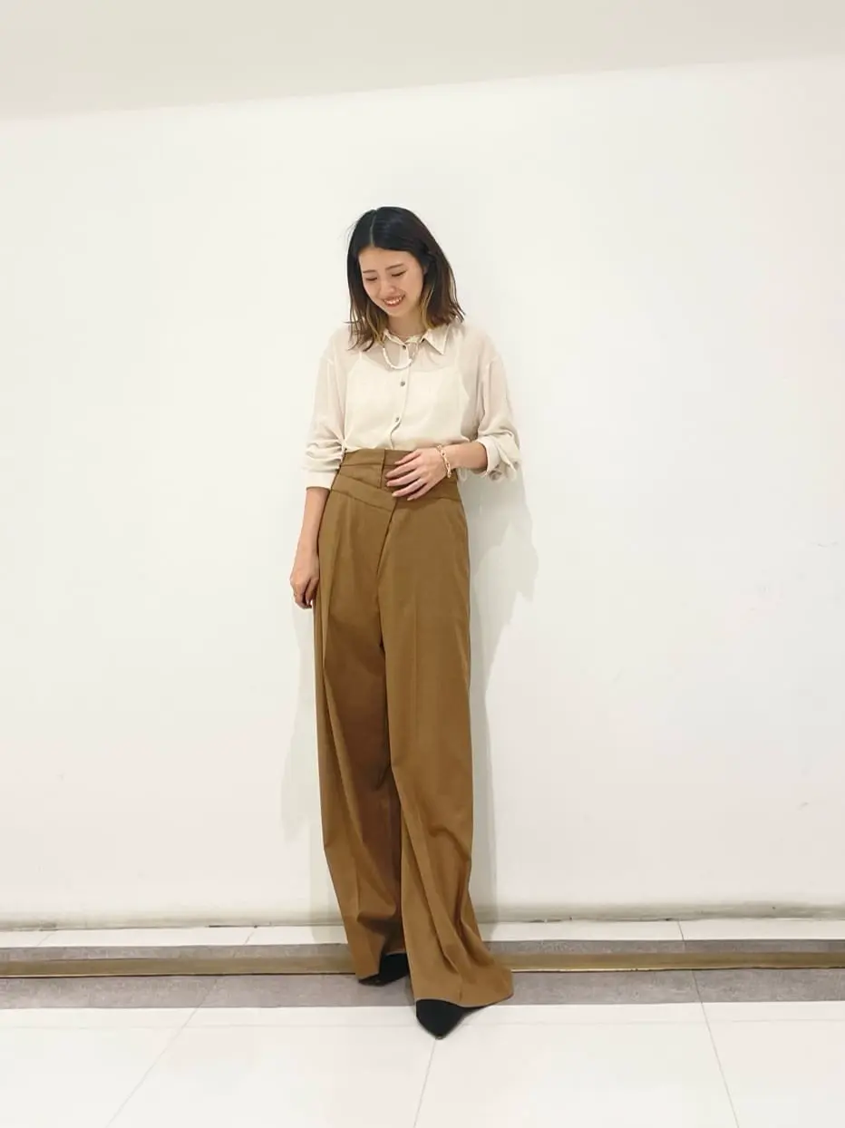 GRACE CONTINENTAL minami コーディネート画像