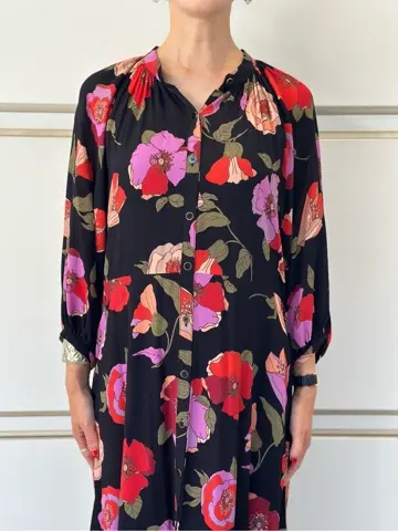 GRACE CONTINENTAL 尾田亜沙美 コーディネート画像