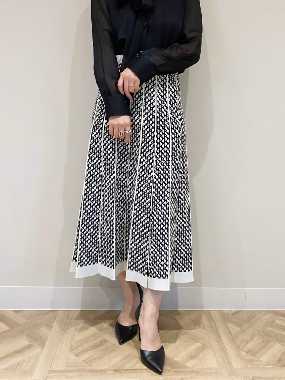 GRACE CONTINENTAL 古川温子 コーディネート画像