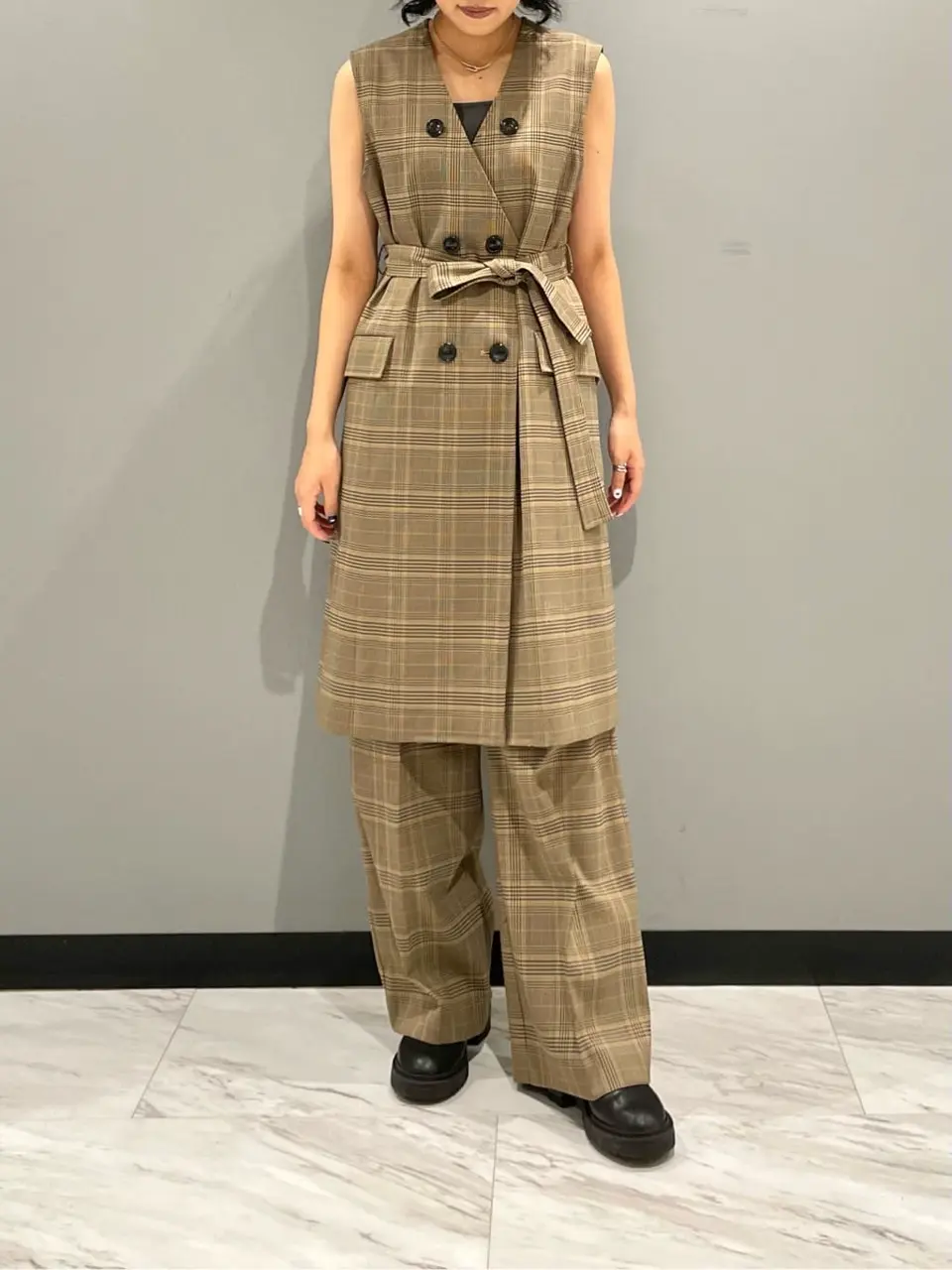 GRACE CONTINENTAL yoshi コーディネート画像