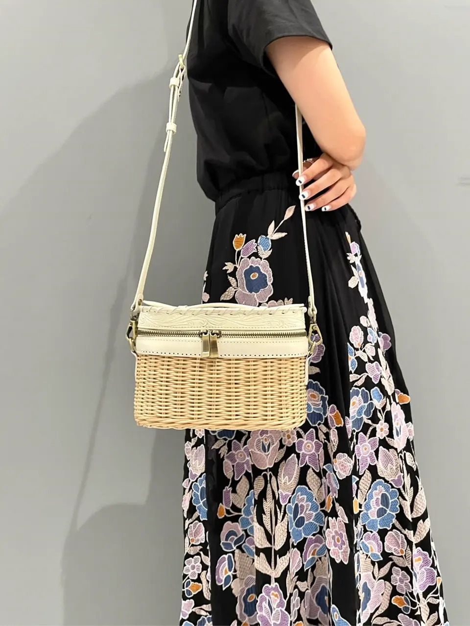 GRACE CONTINENTAL yoshi コーディネート画像