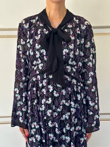 GRACE CONTINENTAL 尾田亜沙美 コーディネート画像