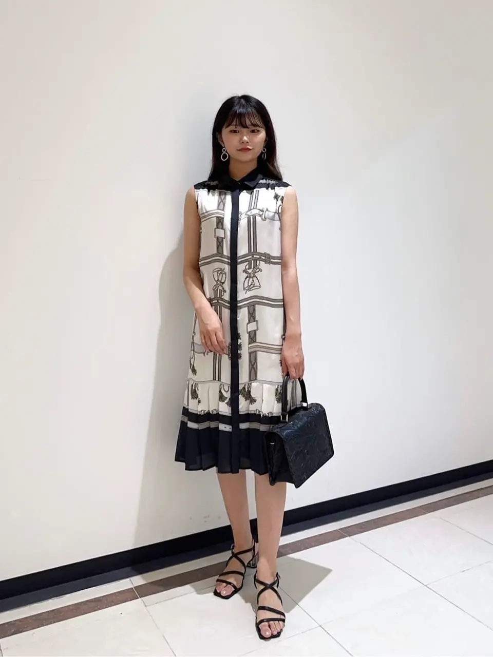 GRACE CONTINENTAL MORITA AI コーディネート画像