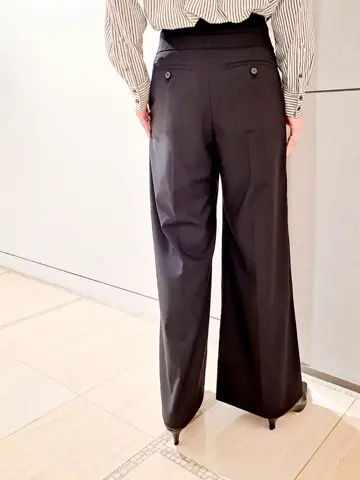 GRACE CONTINENTAL 今野　志保 コーディネート画像