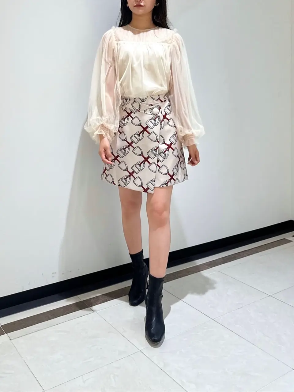 GRACE CONTINENTAL MORITA AI コーディネート画像