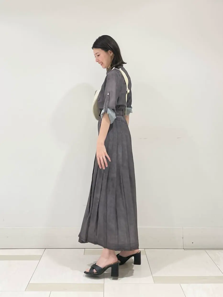 GRACE CONTINENTAL minami コーディネート画像