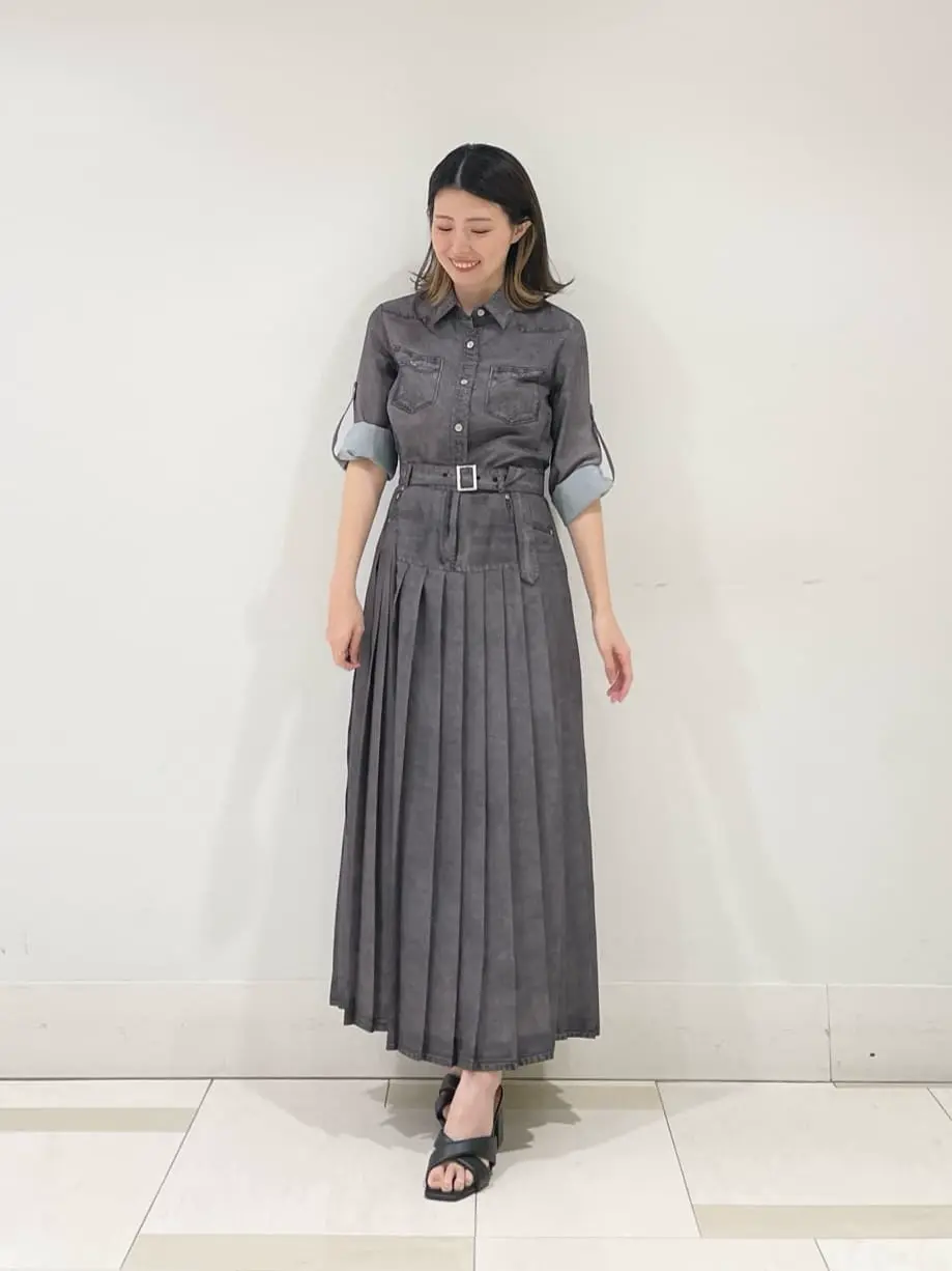 GRACE CONTINENTAL minami コーディネート画像