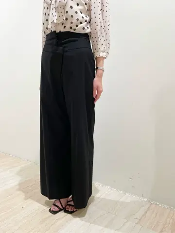 GRACE CONTINENTAL 赤間　 コーディネート画像