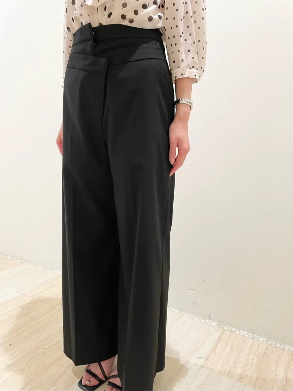 GRACE CONTINENTAL 赤間　 コーディネート画像