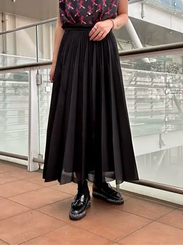 GRACE CONTINENTAL FUKUSHIMA YURIE コーディネート画像