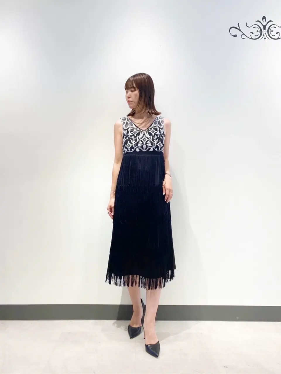 グレースコンチネンタル　ブラウン オフショルダー 　フリンジ ワンピース グレースコンチネンタル ブラウン オフショルダー フリンジ