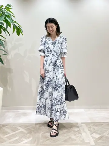 GRACE CONTINENTAL minami コーディネート画像