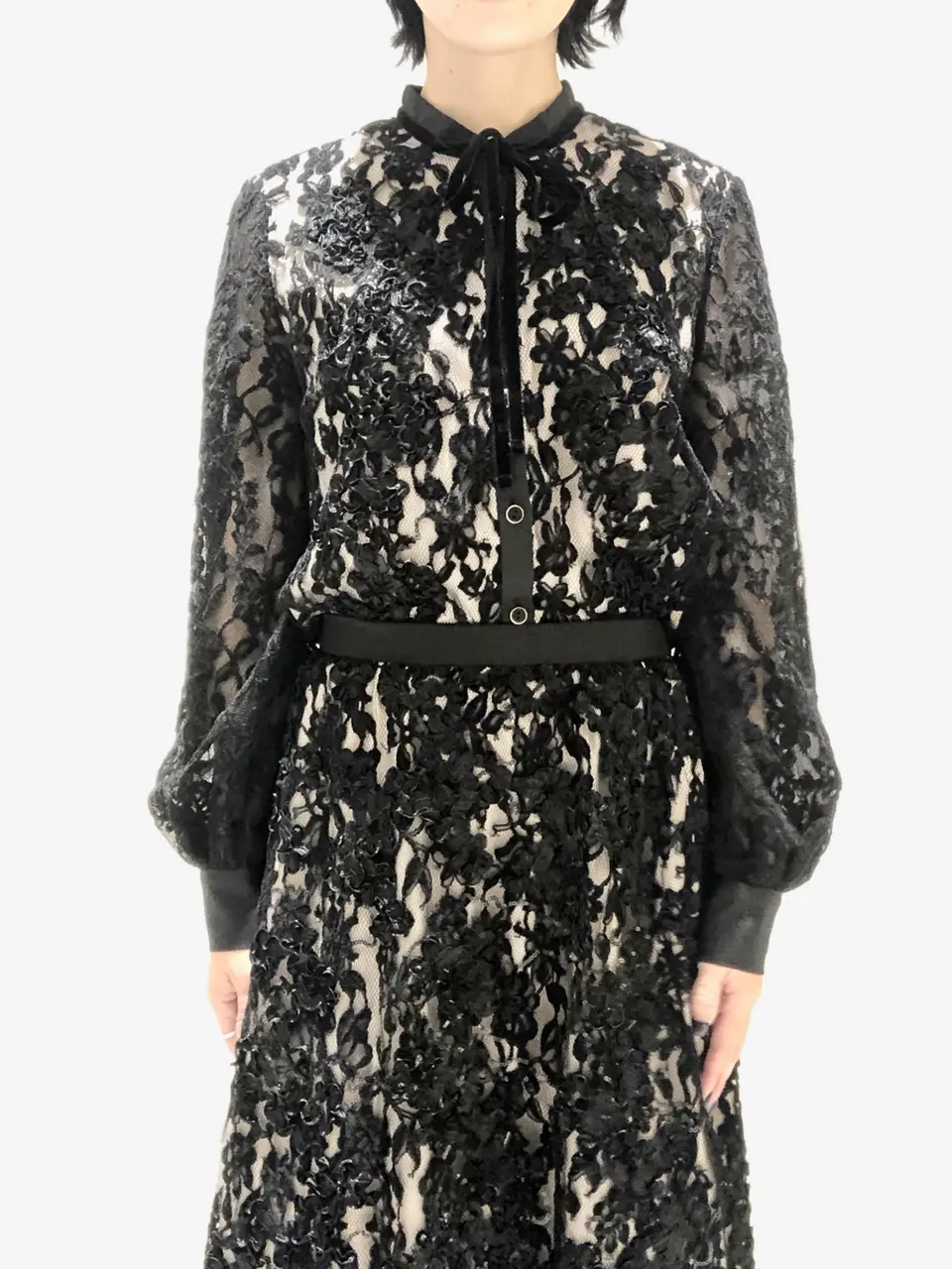 GRACE CONTINENTAL 尾田亜沙美 コーディネート画像