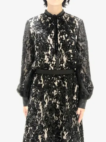 GRACE CONTINENTAL 尾田亜沙美 コーディネート画像