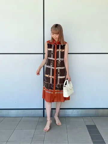 GRACE CONTINENTAL Abe コーディネート画像