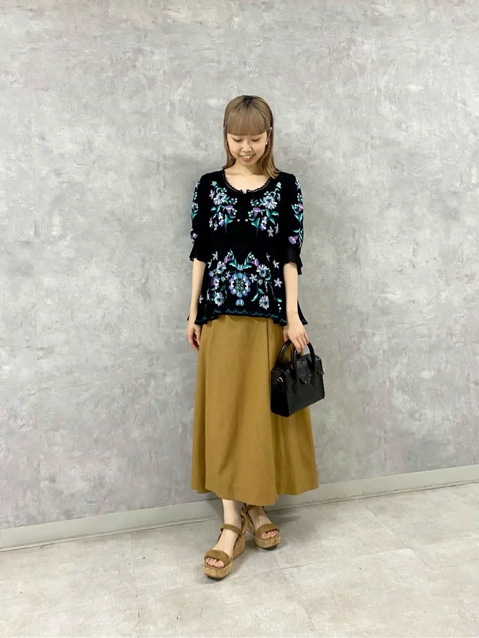 GRACE CONTINENTAL Abe コーディネート画像