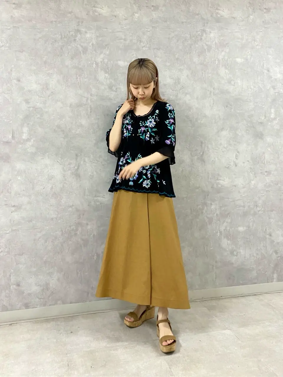 GRACE CONTINENTAL Abe コーディネート画像