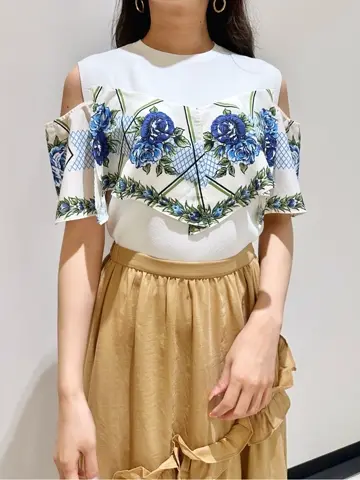 GRACE CONTINENTAL MORITA AI コーディネート画像