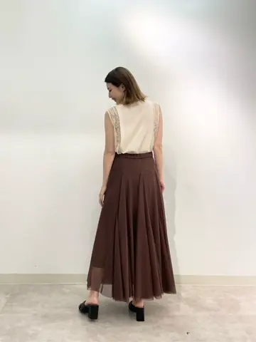 GRACE CONTINENTAL minami コーディネート画像