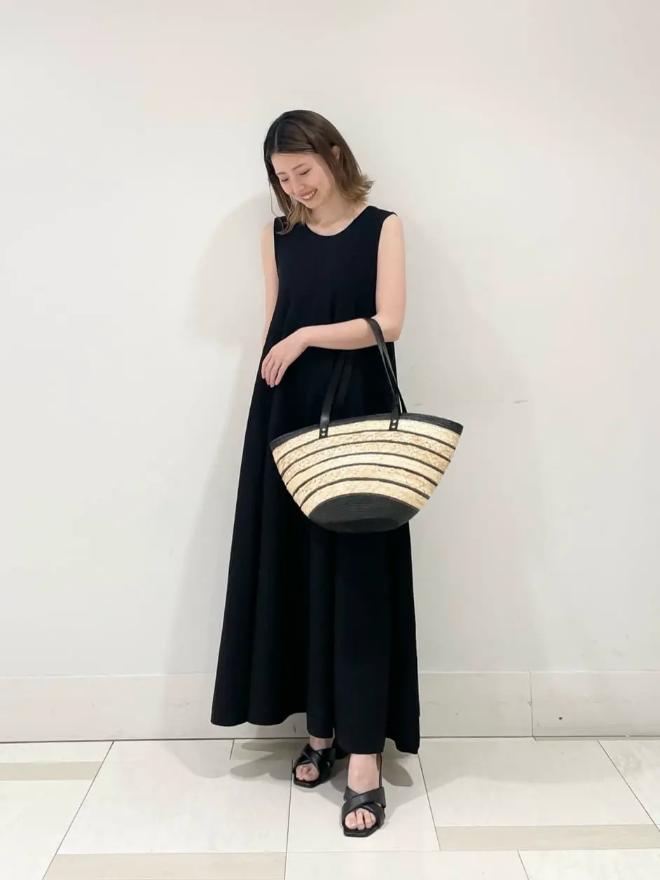 GRACE CONTINENTAL minami コーディネート画像