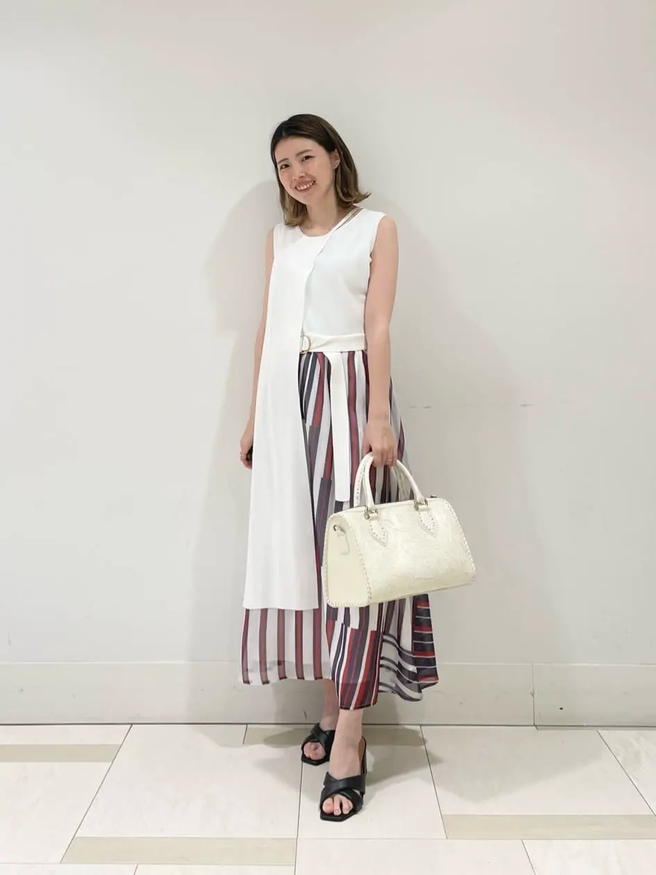 GRACE CONTINENTAL minami コーディネート画像