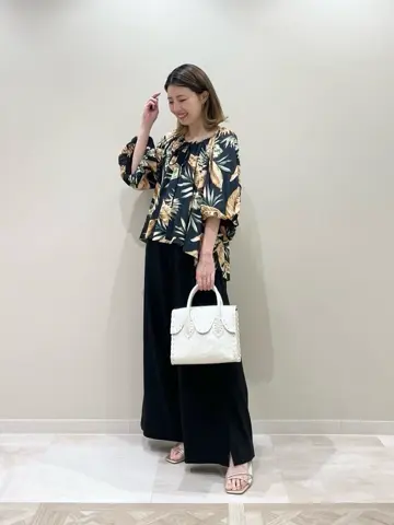 GRACE CONTINENTAL minami コーディネート画像