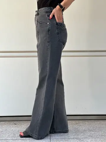 GRACE CONTINENTAL 尾田亜沙美 コーディネート画像