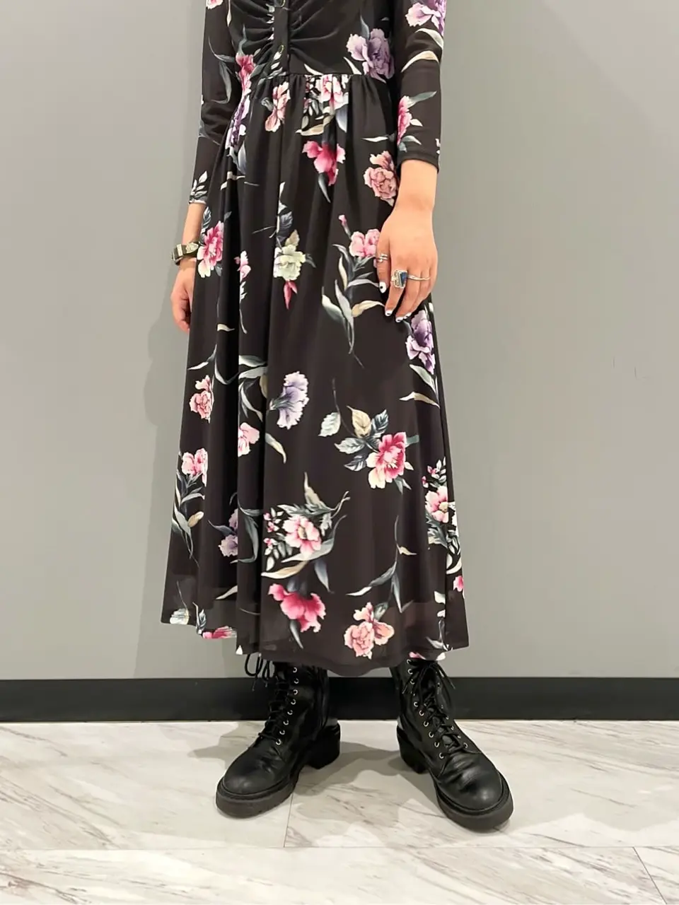 GRACE CONTINENTAL yoshi コーディネート画像