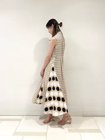 GRACE CONTINENTAL sa-ya コーディネート画像