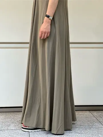 GRACE CONTINENTAL 尾田亜沙美 コーディネート画像