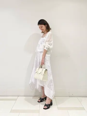 GRACE CONTINENTAL minami コーディネート画像