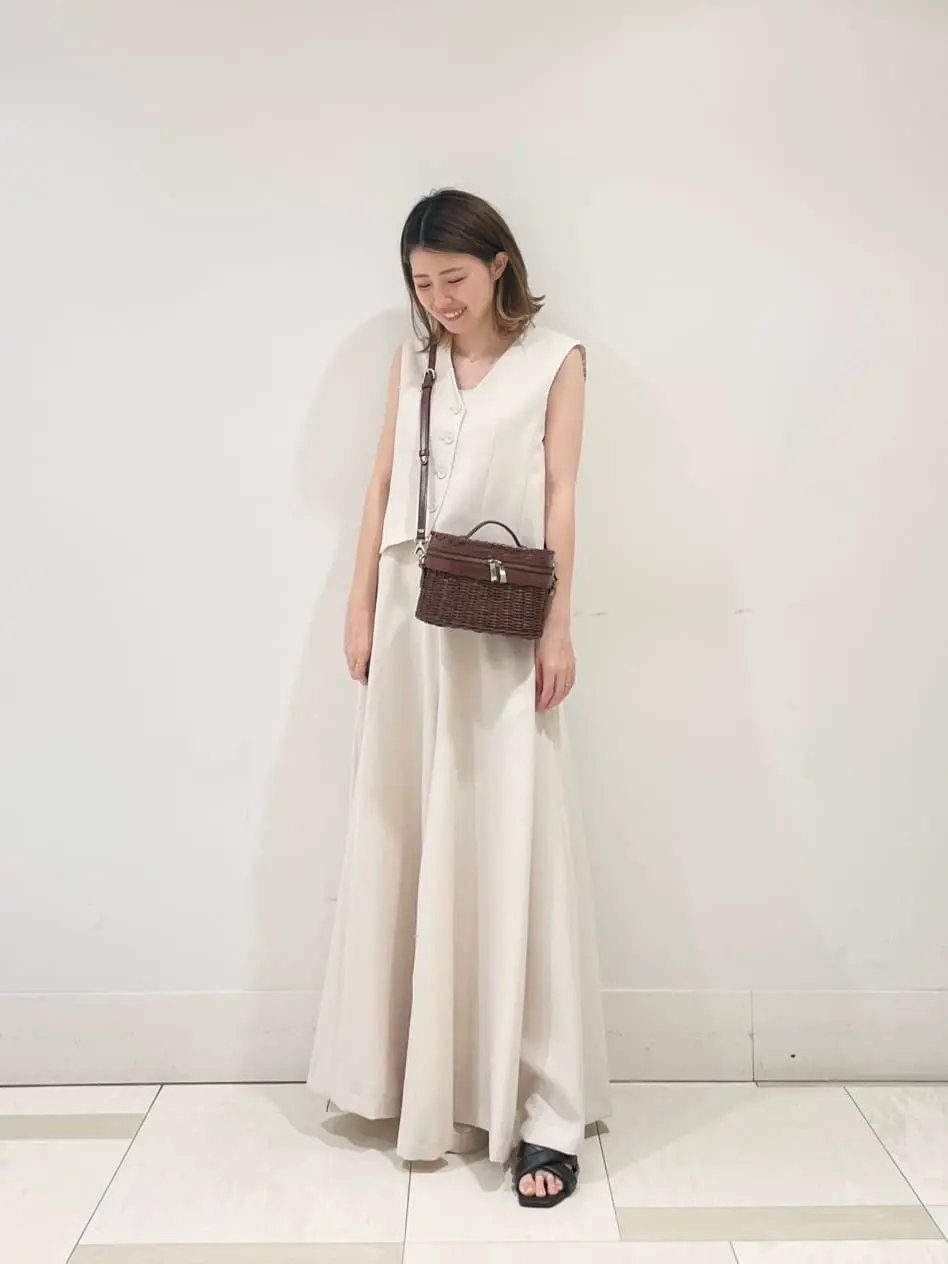 GRACE CONTINENTAL minami コーディネート画像