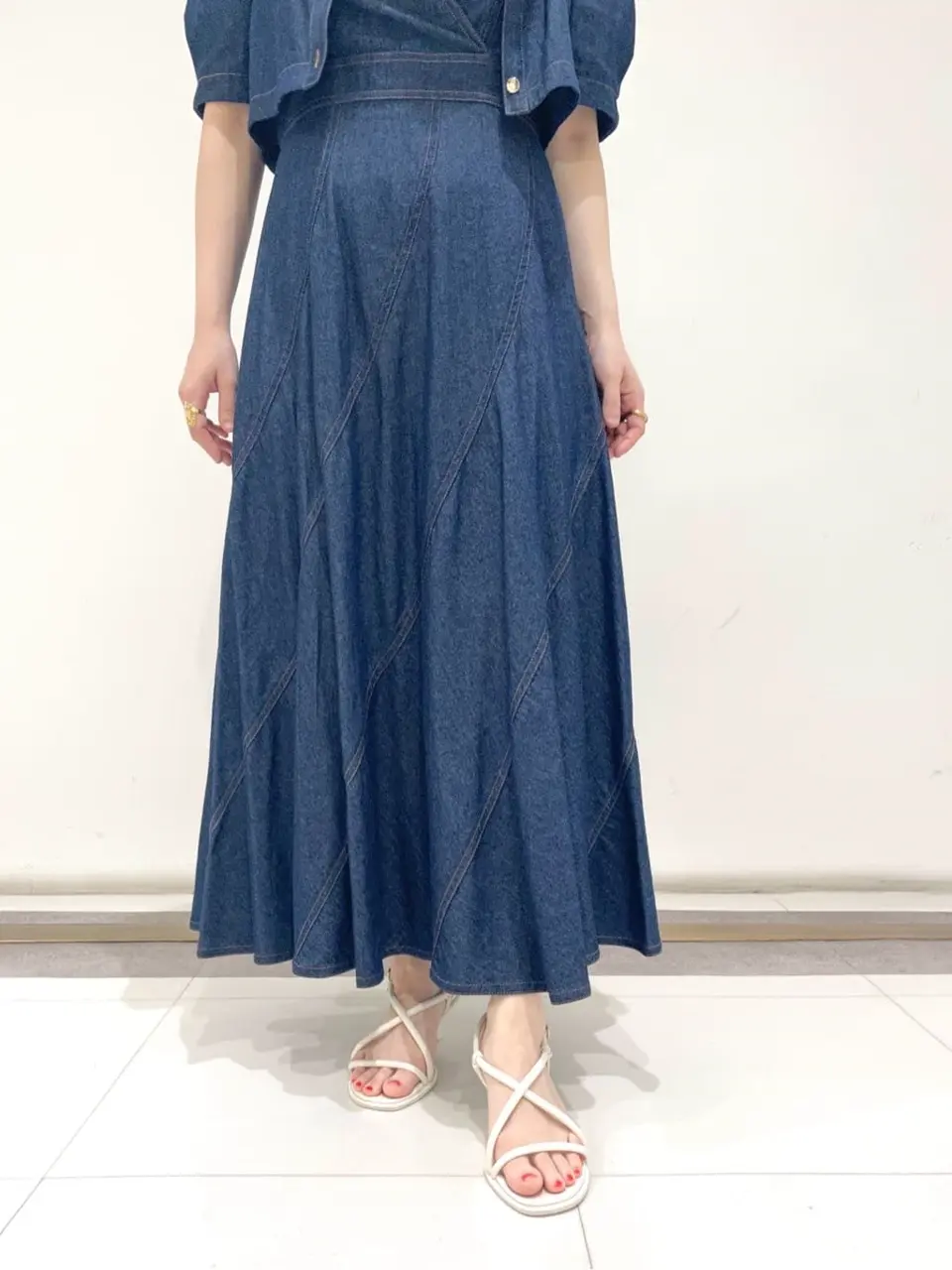 GRACE CONTINENTAL SAYUMI Nagashima コーディネート画像