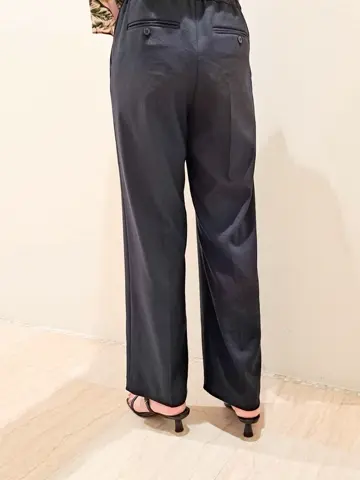 GRACE CONTINENTAL 今野　志保 コーディネート画像