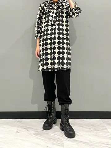 GRACE CONTINENTAL yoshi コーディネート画像