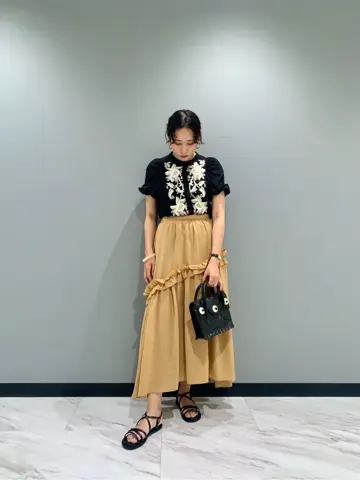 GRACE CONTINENTAL haruka iwasaki コーディネート画像