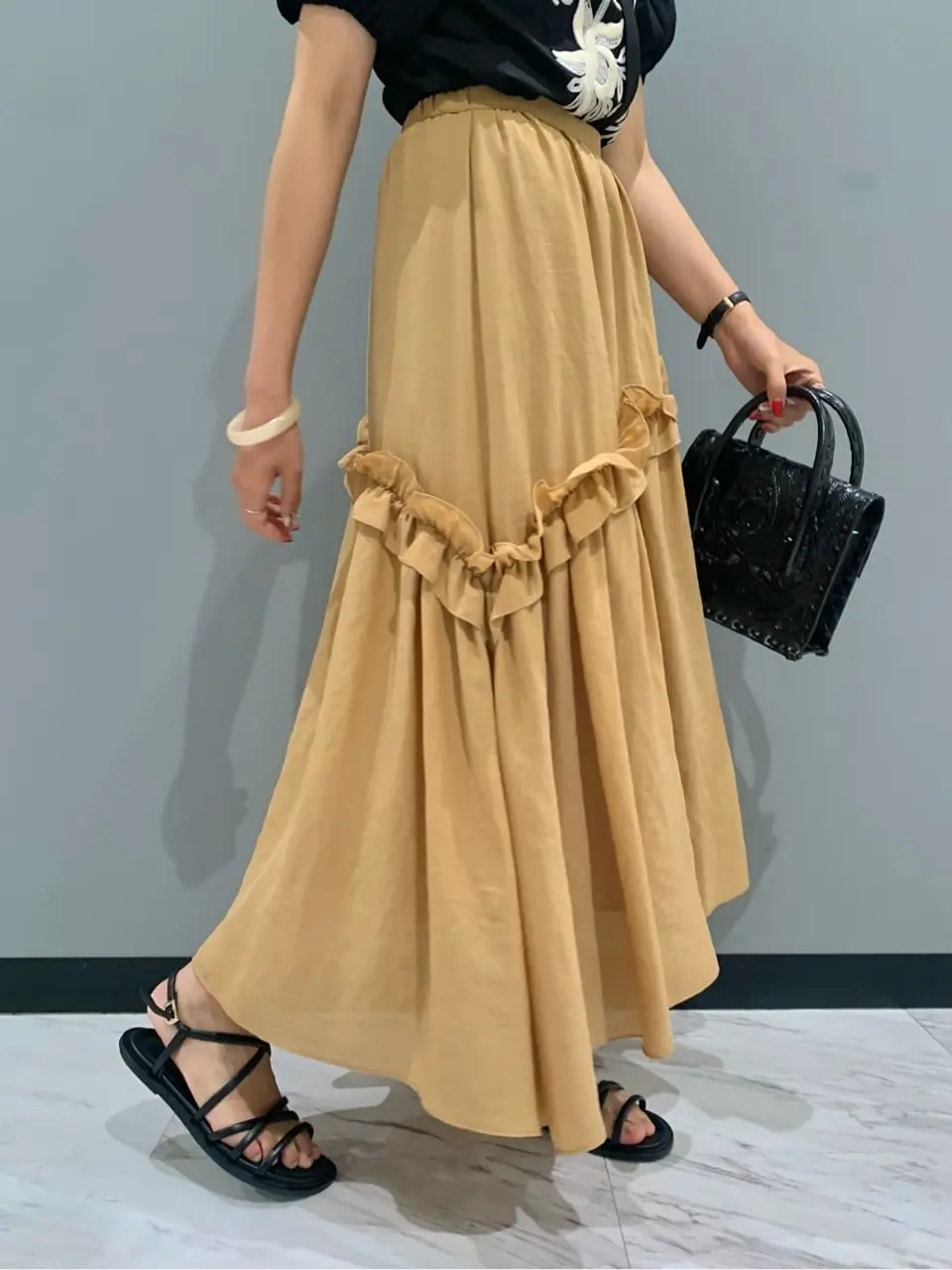 GRACE CONTINENTAL haruka iwasaki コーディネート画像