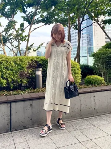 GRACE CONTINENTAL Abe コーディネート画像