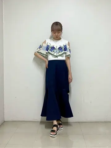 GRACE CONTINENTAL Abe コーディネート画像