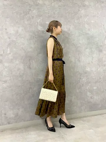 GRACE CONTINENTAL Abe コーディネート画像