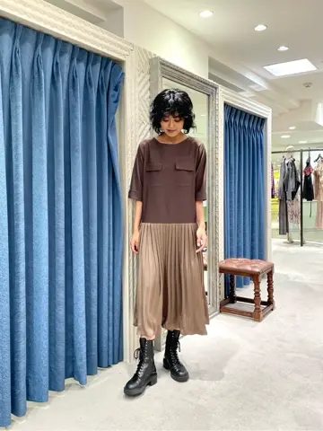 GRACE CONTINENTAL yoshi コーディネート画像