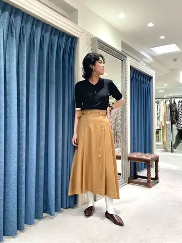 GRACE CONTINENTAL yoshi コーディネート画像