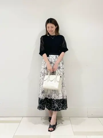 GRACE CONTINENTAL minami コーディネート画像