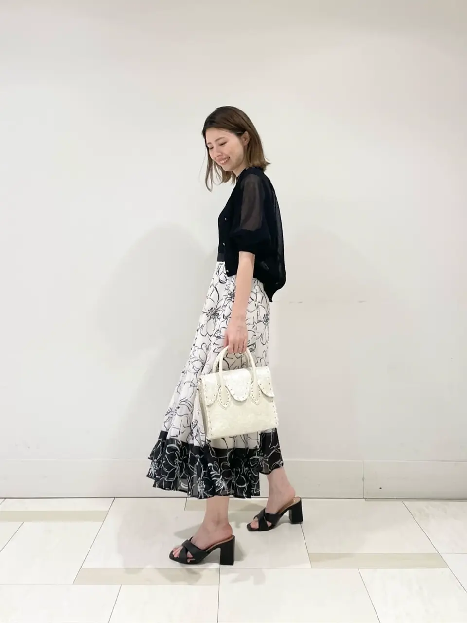 GRACE CONTINENTAL minami コーディネート画像