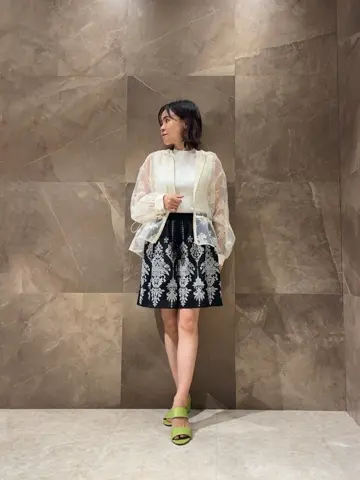 GRACE CONTINENTAL 穐山　香織 コーディネート画像