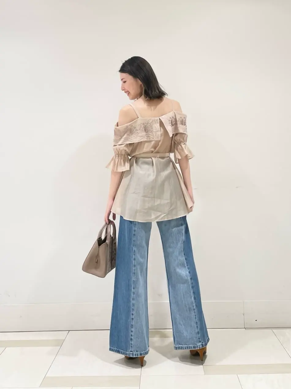 GRACE CONTINENTAL minami コーディネート画像