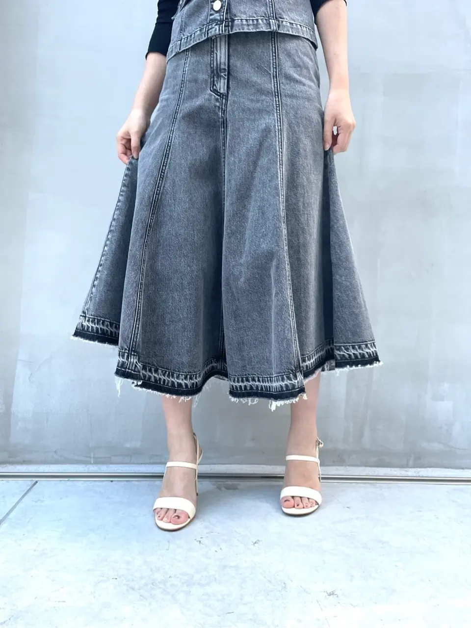 GRACE CONTINENTAL 佐藤　優里香 コーディネート画像