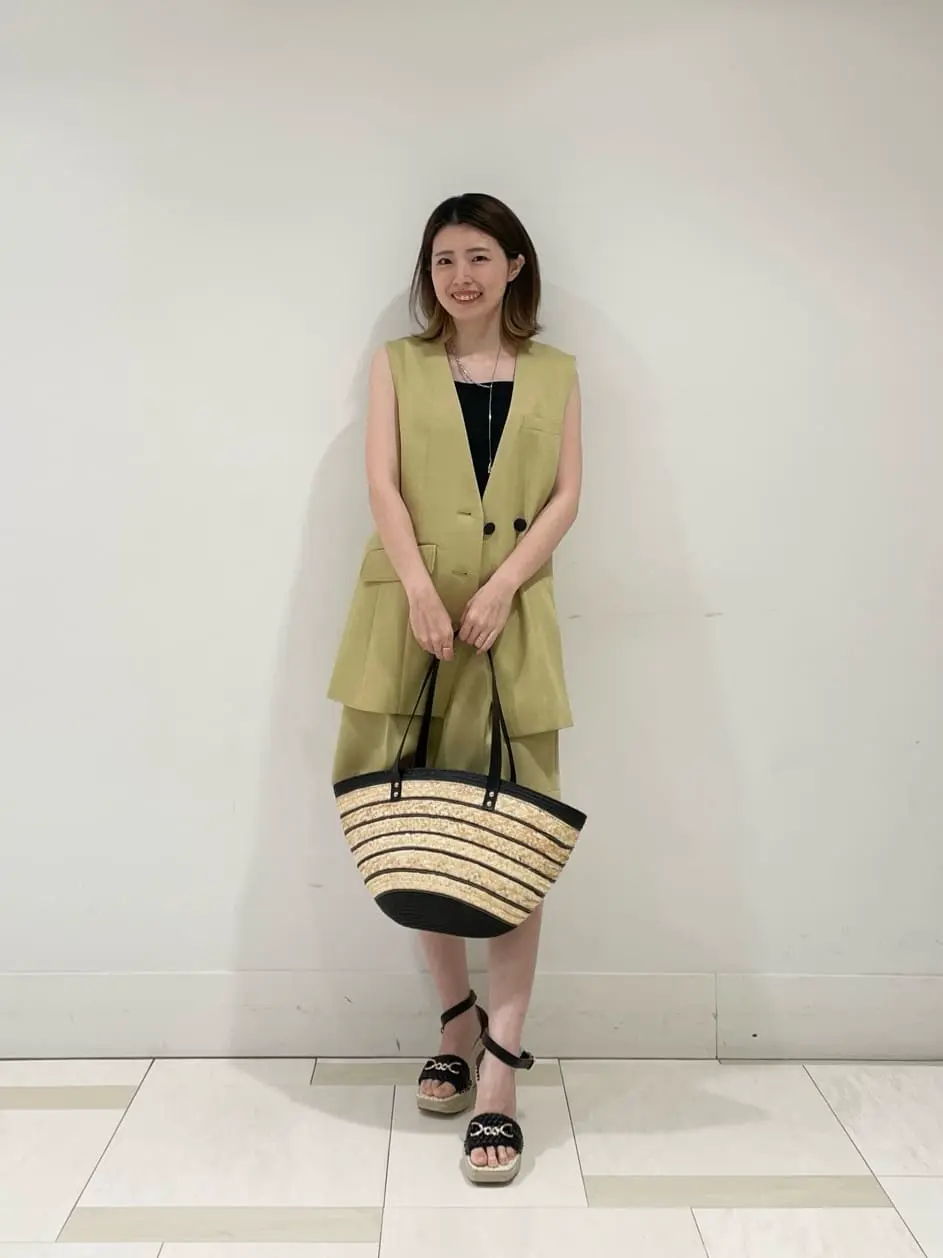 GRACE CONTINENTAL minami コーディネート画像