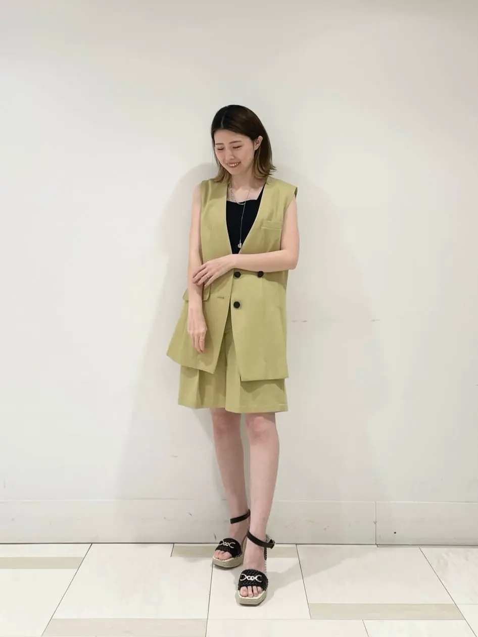 GRACE CONTINENTAL minami コーディネート画像